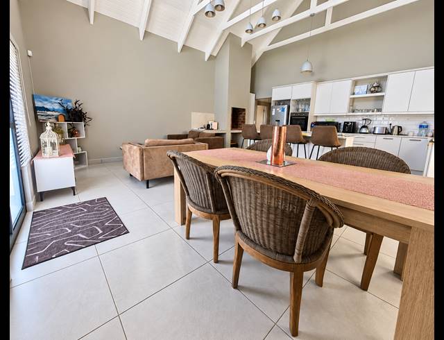 3 BEDROOM FREEHOLD FOR SALE IN BRITANNIA BEACH ESTATE